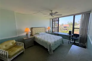 612 Bird Bay Dr S, Venice, FL 34285 - Photo 10