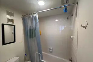 612 Bird Bay Dr S, Venice, FL 34285 - Photo 12