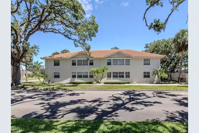 528 W Venice Avenue #1, Venice, FL 34285 - Photo 1