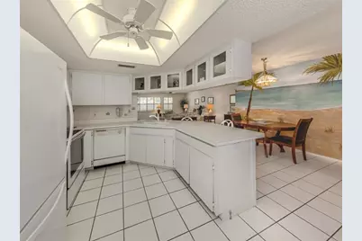 528 W Venice Avenue #1, Venice, FL 34285 - Photo 10