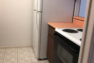 512 W Venice Ave, Venice, FL 34285 - Photo 6