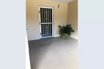 512 W Venice Avenue #205, Venice, FL 34285 - Photo 4