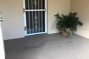 512 W Venice Ave, Venice, FL 34285 - Photo 4