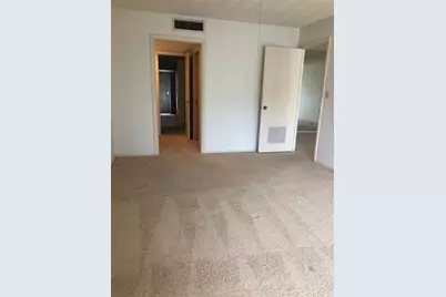 512 W Venice Avenue #205, Venice, FL 34285 - Photo 10