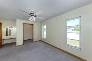 976 Euclid Rd, Venice, FL 34293 - Photo 18