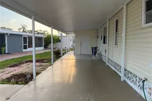 868 Baveno Dr, Venice, FL 34285 - Photo 4