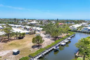 608 Fair Winds Dr, Nokomis, FL 34275 - Photo 38