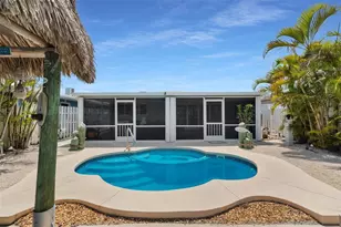 8 Sadowski Causeway, Key Colony Beach, FL 33051 - Photo 4