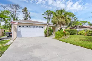 2445 Apache St, Sarasota, FL 34231 - Photo 4