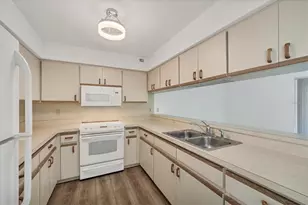 1614 Quail Lake Dr, Venice, FL 34293 - Photo 16