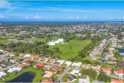 1614 Quail Lake Dr, Venice, FL 34293 - Photo 6