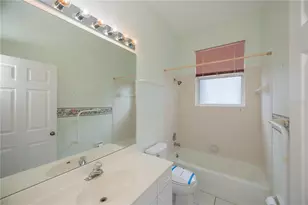 519 Catalina Isles Cir, Venice, FL 34292 - Photo 48