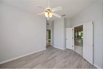 519 Catalina Isles Circle, Venice, FL 34292 - Photo 22