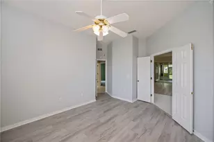 519 Catalina Isles Cir, Venice, FL 34292 - Photo 22