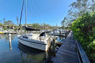 1697 Brookhouse Cir, Sarasota, FL 34231 - Photo 24