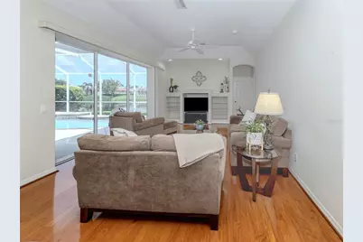 2928 Seasons Boulevard, Sarasota, FL 34240 - Photo 18