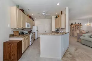 4831 Summertree Rd, Venice, FL 34293 - Photo 16