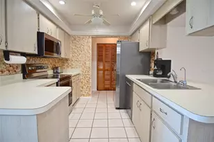 1290 Leeward Rd, Venice, FL 34293 - Photo 4