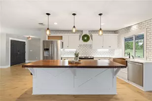 3338 Meadow Run Terrace, Venice, FL 34293 - Photo 10