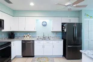 1554 Tallywood Dr, Sarasota, FL 34237 - Photo 6