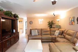 1554 Tallywood Dr, Sarasota, FL 34237 - Photo 8