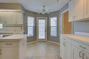 720 Brightside Crescent Dr, Venice, FL 34293 - Photo 10