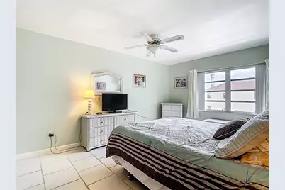 200 The Esplanade  N #B22, Venice, FL 34285 - Photo 12