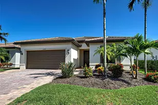 13900 Miranese St, Venice, FL 34293 - Photo 4
