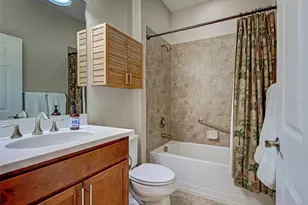 13900 Miranese St, Venice, FL 34293 - Photo 8