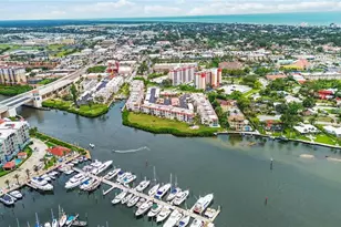 250 Santa Maria St, Venice, FL 34285 - Photo 2