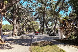 1740 Wisconsin Ln, Sarasota, FL 34239 - Photo 16