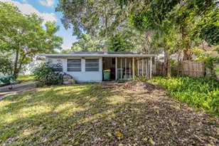 1740 Wisconsin Ln, Sarasota, FL 34239 - Photo 4