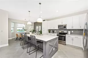 12140 Wellen Golf St, Venice, FL 34293 - Photo 2