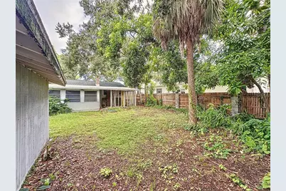 1740 Wisconsin Lane, Sarasota, FL 34239 - Photo 12