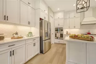 12448 Meribel St, Venice, FL 34293 - Photo 8