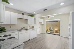 98 Drifting Sands Dr, Venice, FL 34293 - Photo 10