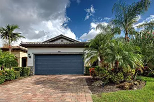 13836 Campoleone St, Venice, FL 34293 - Photo 2