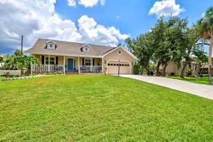 1502 Pine St E, Nokomis, FL 34275 - Photo 8