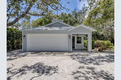726 Eagle Point Drive, Venice, FL 34285 - Photo 32