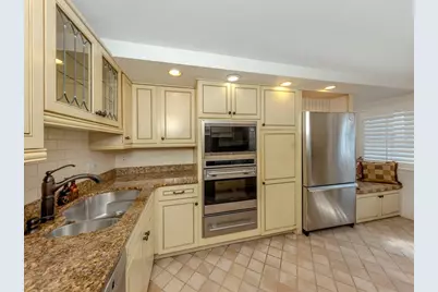 726 Eagle Point Drive, Venice, FL 34285 - Photo 16