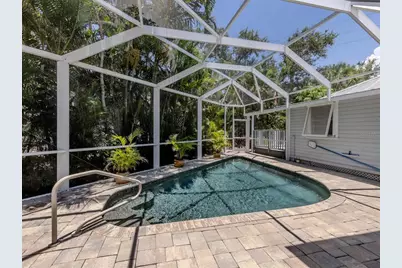 726 Eagle Point Drive, Venice, FL 34285 - Photo 30