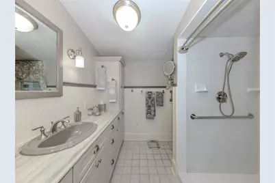 726 Eagle Point Drive, Venice, FL 34285 - Photo 12