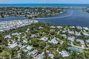 726 Eagle Point Dr, Venice, FL 34285 - Photo 38