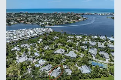 726 Eagle Point Drive, Venice, FL 34285 - Photo 22