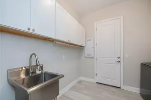 6137 Lungo Lago Dr, Sarasota, FL 34241 - Photo 60