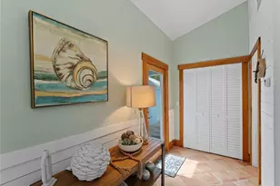 713 Eagle Point Dr, Venice, FL 34285 - Photo 32