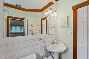 713 Eagle Point Dr, Venice, FL 34285 - Photo 46