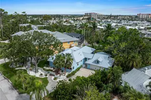 713 Eagle Point Dr, Venice, FL 34285 - Photo 8