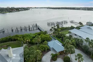 713 Eagle Point Dr, Venice, FL 34285 - Photo 56