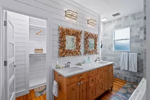 713 Eagle Point Dr, Venice, FL 34285 - Photo 38